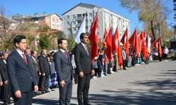 Aşkale’de Cumhuriyet Bayramı Çelenk sunma töreni