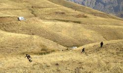 Hakkari’de araç şarampole yuvarlandı: 1 yaralı