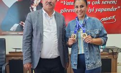 Türkiye şampiyonu Hatice Öğretmen Bayağaç’ı gururlandırdı