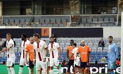 UEFA Konferans Ligi : Başakşehir: 1 - Rapid Wien: 1 (İlk yarı)