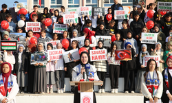 Öğrenciler Dünya Çocuk Hakları Günü'nde Filistinli akranlarını unutmadı