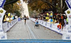 Bağcılarlı 5 engelli atlet İstanbul Maratonu'nda ilk üçte yer aldı