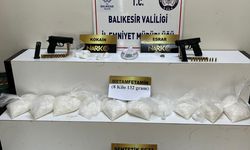 Balıkesir'de buzdolabına gizlenmiş 8 kilogram metamfetamin ele geçirildi