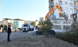 İzmir Çiğli'de  Balatçık'a yeni yol... Trafiği rahatlatacak yıkımlar başladı