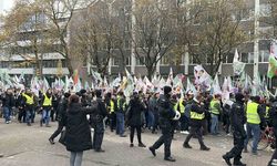 Almanya’da terör örgütü PKK yandaşları yürüyüş düzenledi