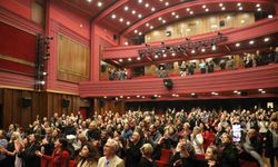 Bursa’da Feryal Öney ile türkü dolu gece