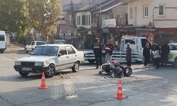 Ters yönden gelen otomobil motosiklete çarptı: 1 ölü