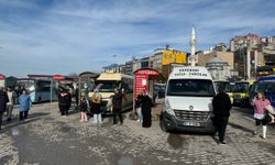 Zonguldak Belediyesi’nin rüsum ücretlerine yaptığı zam esnafa kontak kapattırdı