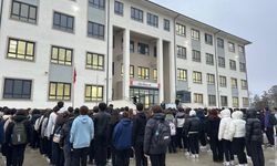 Hendek Anadolu Lisesi'nin yeni binasında eğitime başlandı