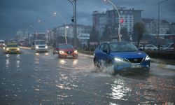 Edirne ve Kırklareli'nde sağanak etkili oluyor