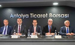 Antalya Ticaret Borsası yılın son meclisini gerçekleştirdi