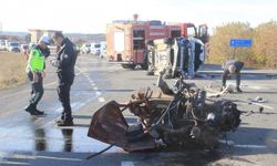 Çanakkale’de traktörün ikiye bölündüğü trafik kazasında 2 kişi yaralandı