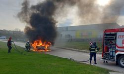 Samsun’da kız istemeden dönen ailenin aracı alev alev yandı