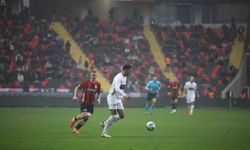 Trendyol Süper Lig: Gaziantep FK: 1 - Antalyaspor: 0 (İlk yarı)