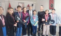 Yılmaz badmintoncuları sevindirdi