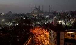 Filistin'e destek için on binlerce kişinin Galata Köprüsü'ne yürüyüşü başladı