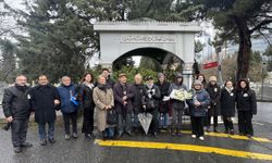 Sanatçı Safiye Ayla Targan, vefatının 27. yılında mezarı başında anıldı