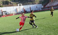 Bayraklı’da U-10 Cup Futbol Turnuvası başladı