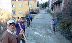 Köylülerden yol yapımında dayanışma örneği