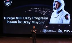 Türkiye'nin ilk astronotu Gezeravcı, Çanakkale'de üniversitelilerle bir araya geldi