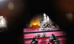 14 asırlık mukabele geleneğini genç hafızlar sürdürüyor