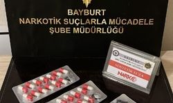 Bayburt’ta bir miktar uyuşturucu madde ve bir adet ruhsatsız tabanca ele geçirildi
