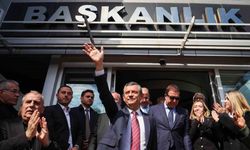 CHP Genel Başkanı Özgür Özel Beylikdüzü Belediyesini ziyaret etti