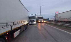 Kapıkule’de tır sürücülerine gelen yanlış SMS 10 kilometre kuyruğa neden oldu