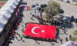 Motosikletçiler Ertuğrul Gazi Türbesi’nden aldıkları toprağı Çanakkale’ye götürmek üzere yola çıktı