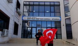 Öğrenciler Mardin’in tarihi yerlerinde Çanakkale türküsünü seslendirdi