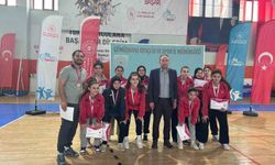 Rekabet Kurumu Kız Anadolu Lisesi Futsal Takımı yarı finalde