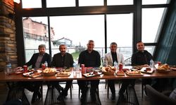 Başkan Çelik Düşünce ve Dayanışma Platformuyla iftarda buluştu