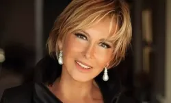 Usta oyuncu Filiz Akın vefat etti