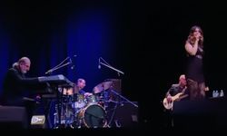 Bursa'da Kürşat Başar Orkestrası konser verdi