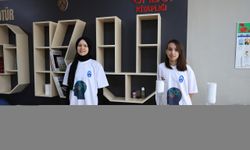 Edirne'de öğrenciler okul servislerinde unutulmalarını önleyecek uyarı sistemi geliştirdi