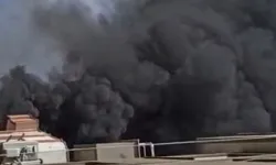 Antalya Kumluca'da çatı yangını!