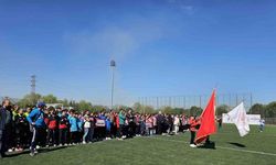 Akşemsettin Ortaokulu Çim Hokeyi Yıldız kızlar müsabakalarında Ankara’yı temsil etti