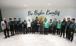 Başkan Hasan Kılca şampiyon sporcuları ağırladı