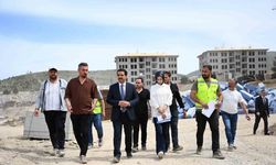 Başkan Taşkın: "Hedef, Ak Oğuz Kışlası’ndaki konutları Ekim sonuna yetiştirmek"