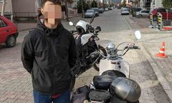 Bolu’da motosiklet plakasını boyayarak değiştiren uyanık sürücü ekiplerin gözünden kaçmadı