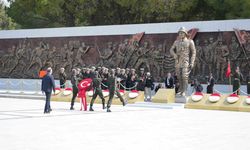 Çanakkale Kara Savaşları’nın 110. yıl dönümü etkinlikleri Şehitler Abidesi’nde törenle başladı