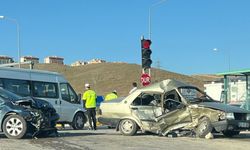 Elazığ’da zincirleme trafik kazası: 1 ölü 3 yaralı