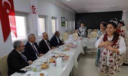 Fırat Üniversitesinde Özbek akademisyenlerden anlamlı ’Şükran Günü’