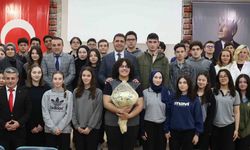 Kariyer günlerinin konuğu Vali Aslan oldu