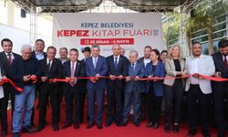 Kepez Kitap Fuarı "Sayfalar Değişir, Değiştirir" temasıyla kapılarını açtı