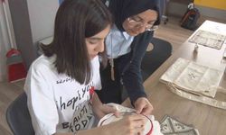 Lefkara nakışını öğretmek için uygulama geliştiren öğrenciler Teknofest’te yarışacak