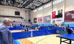 Masa tenisi müsabakaları başladı