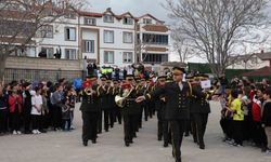 MSB Armoni Mızıkası çocuklarla buluştu