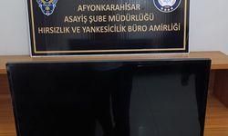 Muayene için gittiği hastanede televizyon çaldı