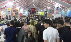 Öğrenciler o fuara akın etti